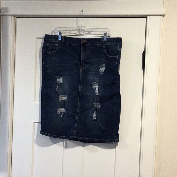 NWT.  Cute denim short skirt! - Picture 1 of 2